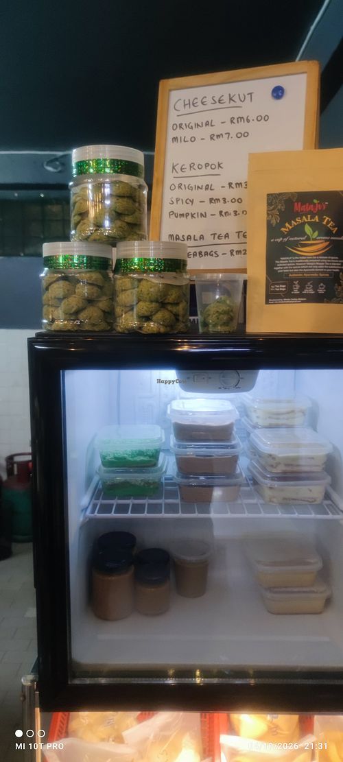 Dessert and drinks lot at Mataji's Vegetarian Restaurant  in Selangor