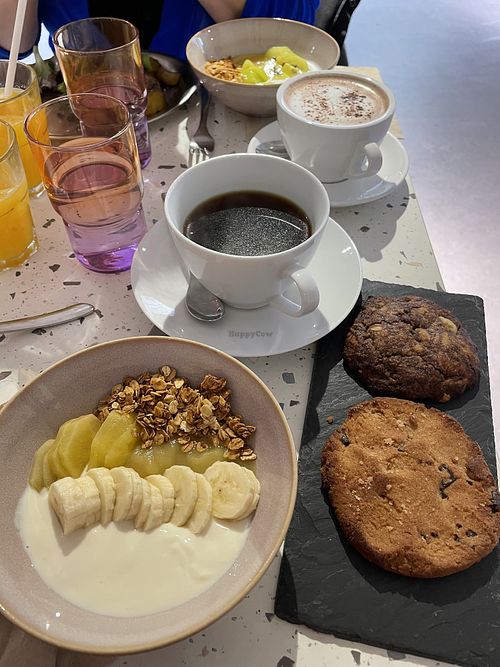 Granola, cookies and coffees  at Little Big cafe Rouen in Rouen