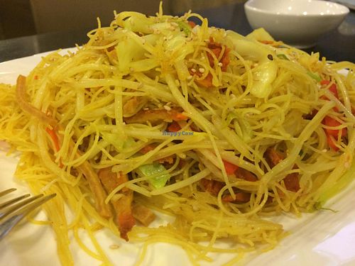 special singapore curry noodles with no egg at Liza Veggies 麗姐廚房 - Wan Chai in Hong Kong Island