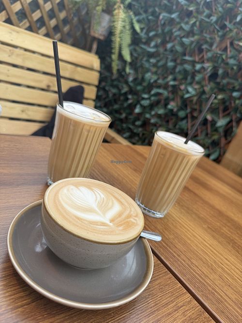 Vanilla iced lattes with oat milk , and an oat latte ☕️  at Beans N' Brunch in Tring