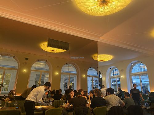 Restaurant  at Verde in Vienna