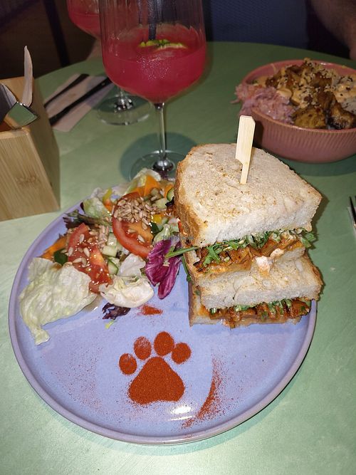 Sandwich at Katzentempel München Freiham in Munich