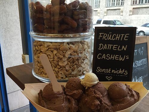 hemp chocolate and mint chocolate  at iceDate - Amalienstt in Munich