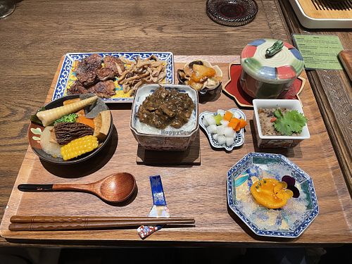 Set menu  at Ruo Wu (若无。 Veggies and Tea) in Shanghai