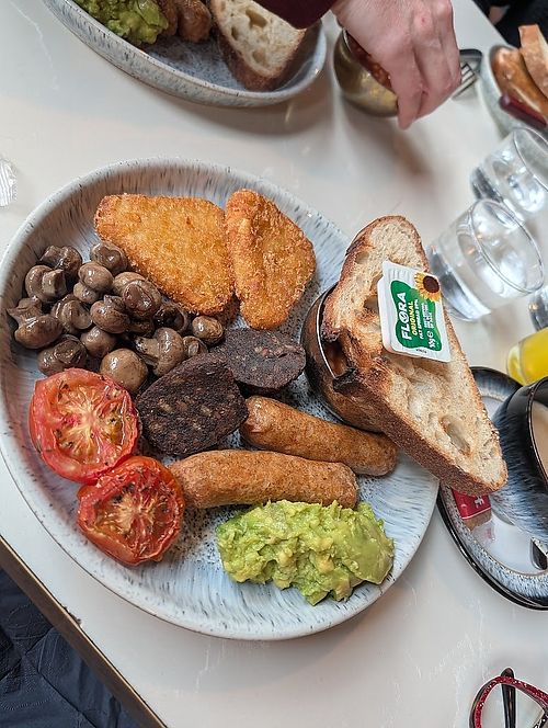 Full English - vegan style at The Banyan Tree in Manchester