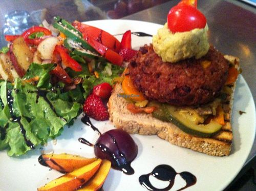 Veggie burger at Oh Nesta Mente in Lisbon