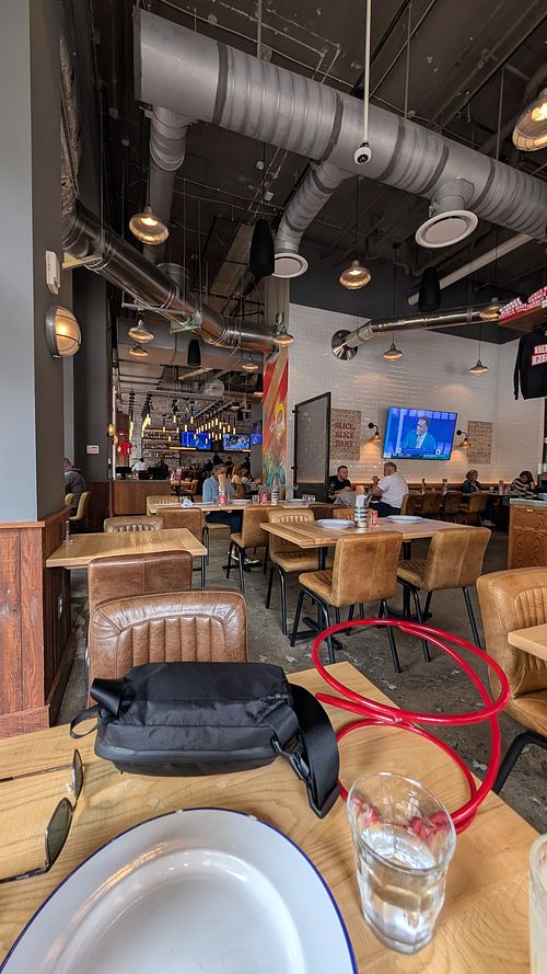 Sit down restaurant (not counter service) at Gordon Ramsay Street Pizza - Washington D.C. in Washington