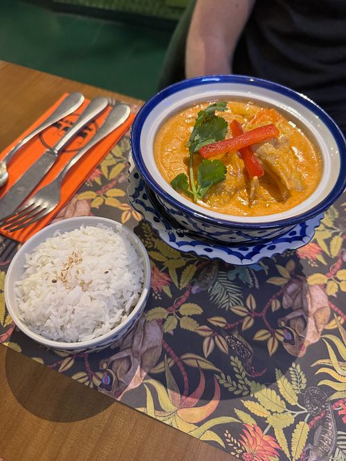 Red curry (made vegan with Heura chicken) at Thai Mongkut | Ruzafa in Comunidad Valenciana