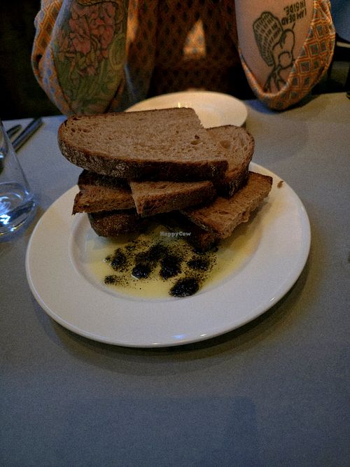 Starter bread with garlic olive oil at Cotell Cologne in Cologne