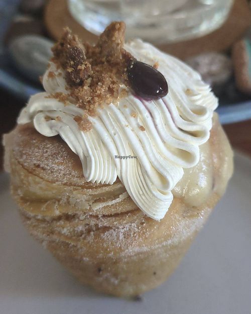 Image of Maison Buns