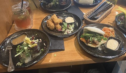 Summer rolls, tofu sticks, bao buns   at May Quan (vietnamesisches Restaurant)  in Muenster