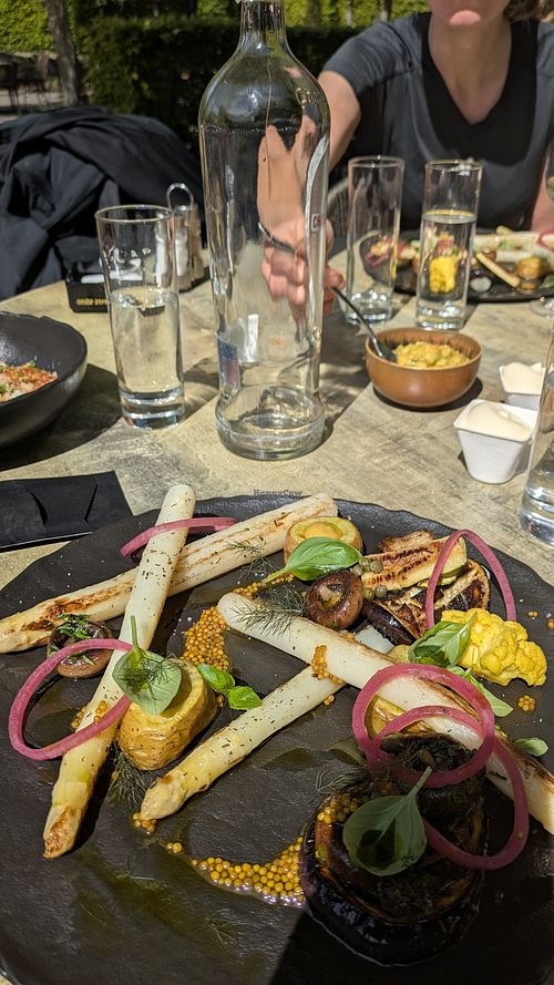 Vegan dish, tailor made by the chef at De Courant in Kasterlee