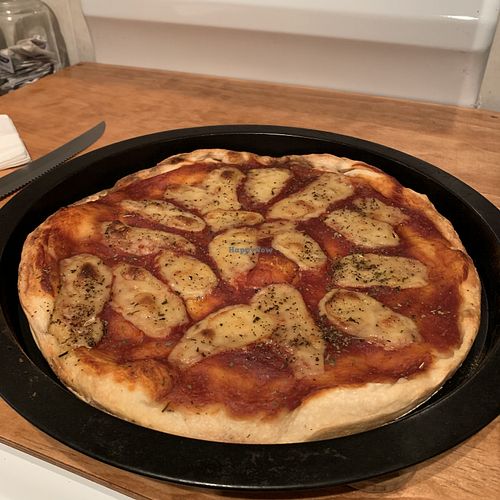 Perfectly cooked pizza fresh from the pizza oven!  at Bed and Broccoli in Elphinstone