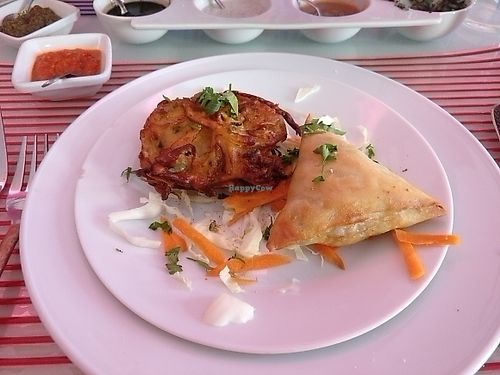 Onion Bhaji and Samosa at Tamarind in Lisbon