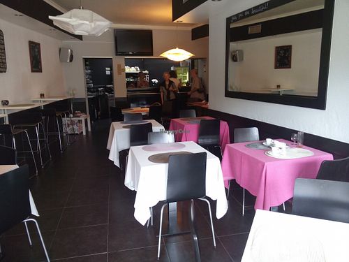 restaurant floor at Meraki - Leiria in Leiria