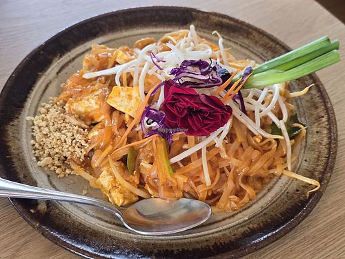 Tofu Pad Thai at Nua Thai Cuisine in Roseville