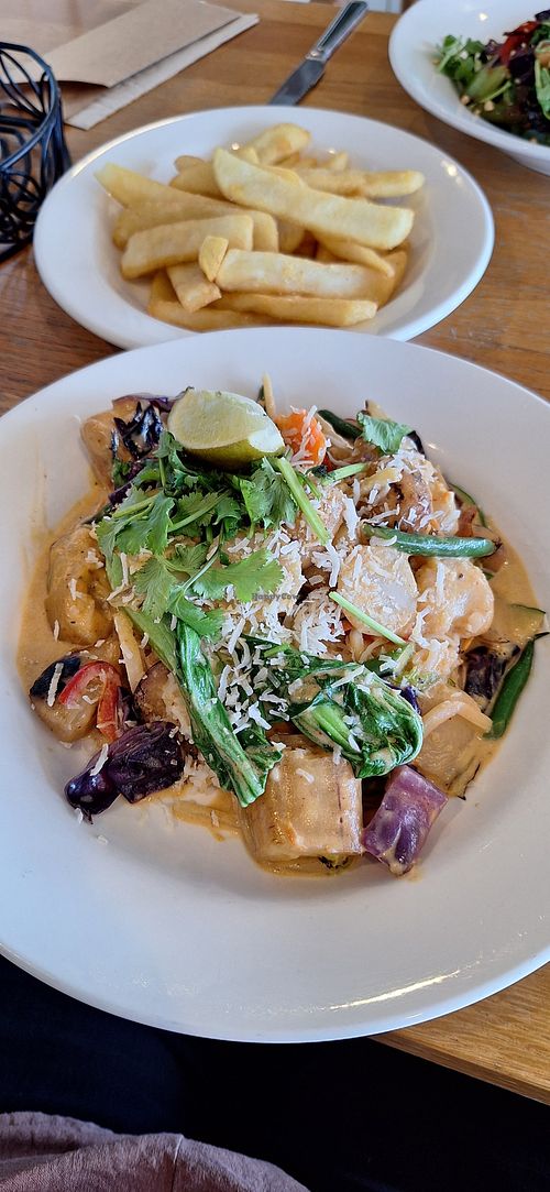 Tried the Plantain Thai Red Curry 👌 at Bundaberg Social Club in Bundaberg