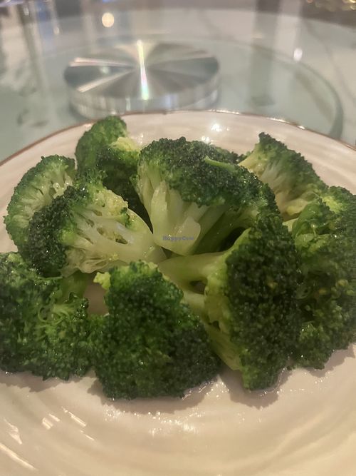 Broccolis sauted in garlic  at Empress in Central Singapore