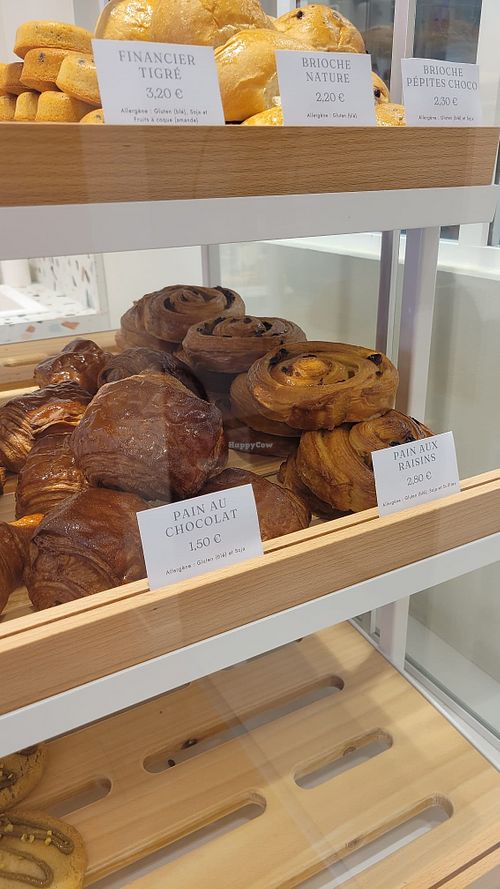 Vegan pastries at Perle en Sucre in Montpellier