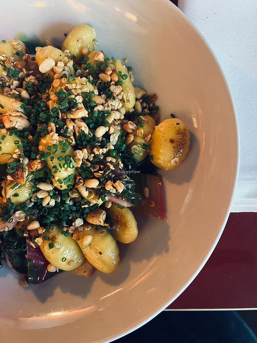 Gnocchi mit Mangold und Granola at Fritzis in Hamburg