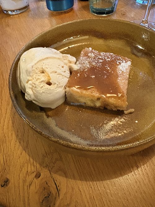 Warm vanilla cake  at Ffarm Hall in Abergele