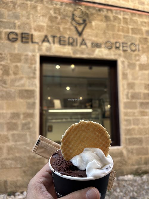 Helado vegano de chocolate y coco  at Gelateria dei Greci in Rodos