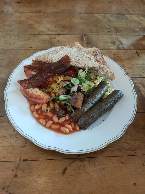 Full English breakfast at Black Veg in Bonn