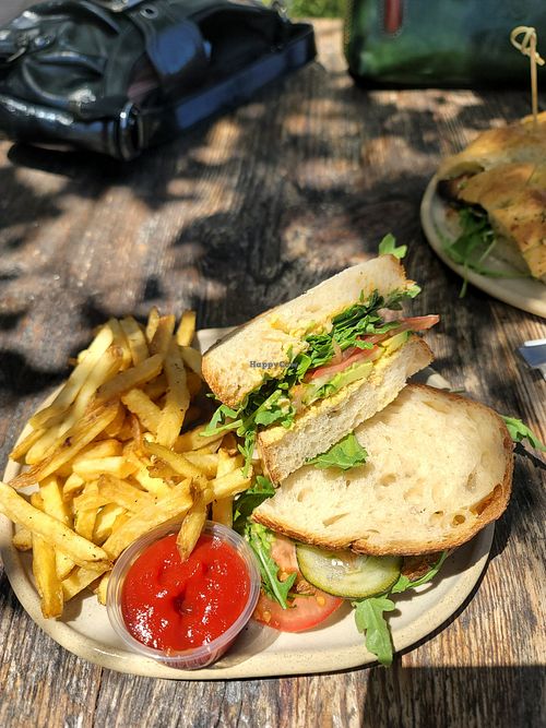 Cali vegan at The Barista Botanist in San Diego