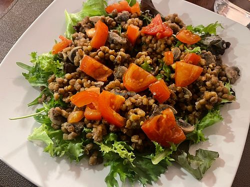 Ensalada templada de lentellas  at Shangri-La in Ourense