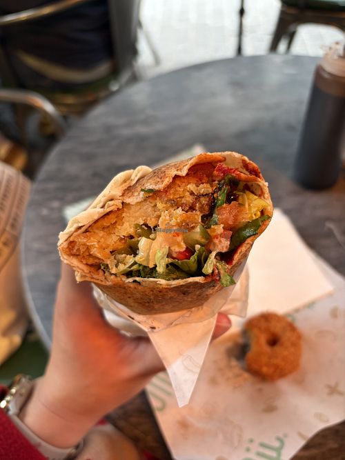 Smullen!  at Munji Falafel in Antwerpen
