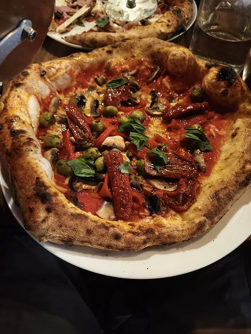 Vegan pizza self chosen toppings at Grande Pizzeria @ The Space in Washington