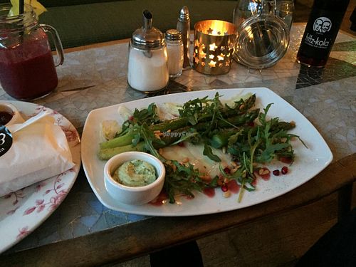 Starter - Asparagus. at Elle n' Belle in Zurich
