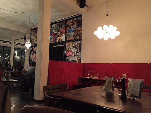 Rock'n'roll decor. at Elle n' Belle in Zurich