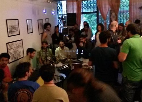 While waiting for food, a lovely band played some music. it was a great vibe. at Espaco Compasso in Porto