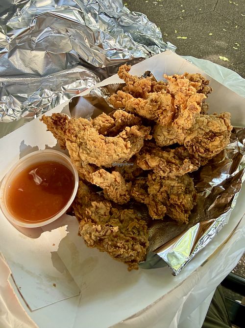 Fried Oyster Mushrooms with Hot Saucee  at Juices Forever  in Albany