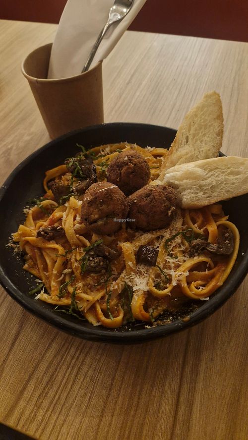 Tomato sauce with eggplants, basil and tofu&spinach balls at Bottega Matti in Bogota