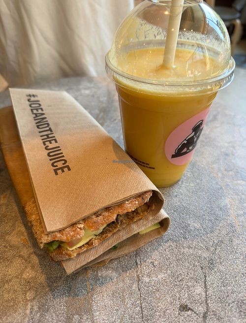  at JOE & THE JUICE - Esplanadi 39 (Keskuskatu 1) in Helsinki