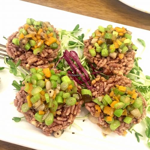 Crisp rice cracker with asparagus and mushrooms at Inno Veggie in Hong Kong Island