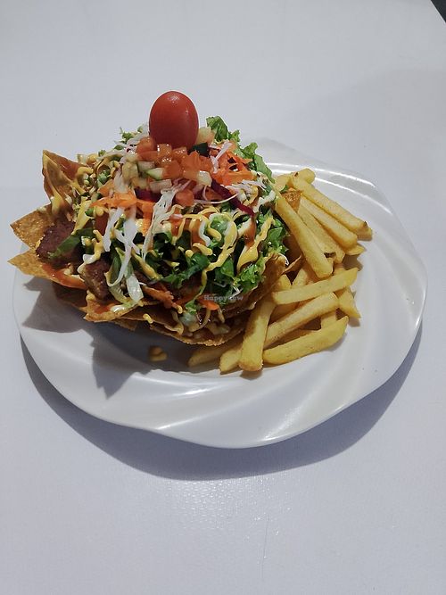 Nachos vegetarianos o veganos at CHELI Más Que Un Antojo in Talamanca