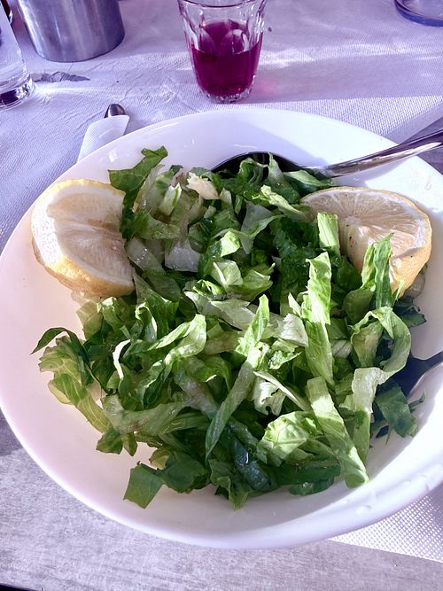 Lettuce and lemon salad   at To mikro tou Floisvou (Το μικρό του Φλοίσβου) in Paleo Faliro