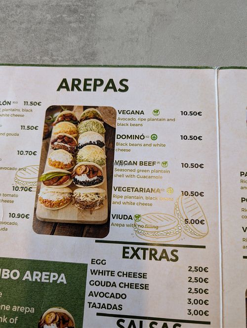 2 Sorten vegane Arepas 🌱🫓 at Aguacate Latin Food - Mohsgasse in Vienna