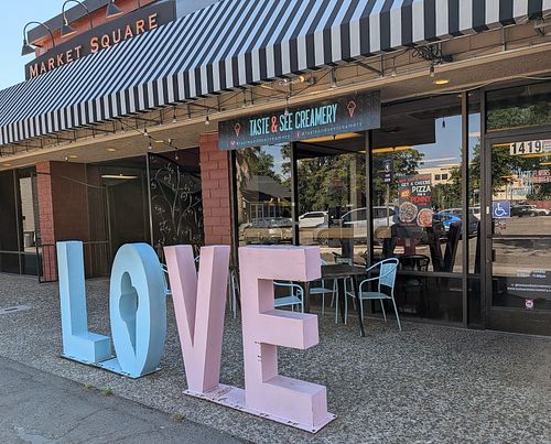 exterior at Taste & See Creamery in Redding
