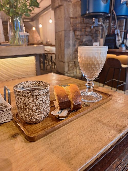 Cafeïnevrije koffie met sojamelk at La Garita in Santiago De Compostela