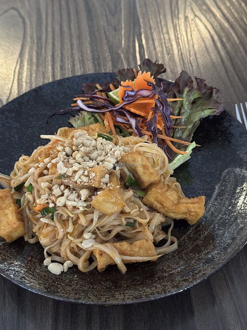 Pad thai  at Lila Sushi & Thai kitchen in Dresden