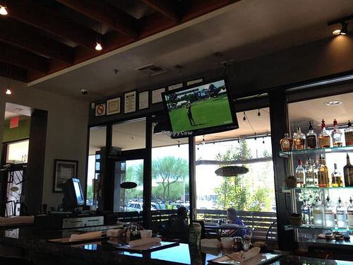 bar area at Picazzo's Healthy Italian Kitchen in Scottsdale