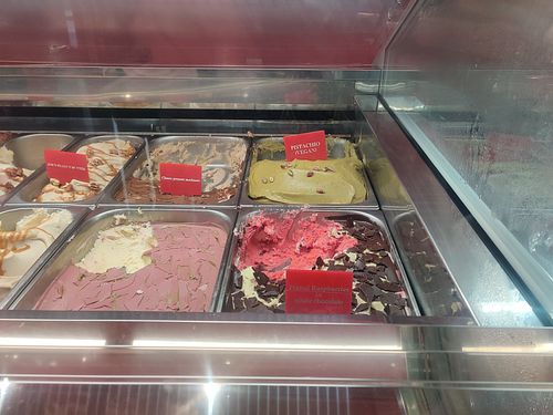 Pistache vegan at LOU (glace) in La Marsa