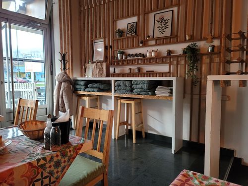 Interior, also outdoor seating at Restoran Aj'Zdravo in Banja Luka