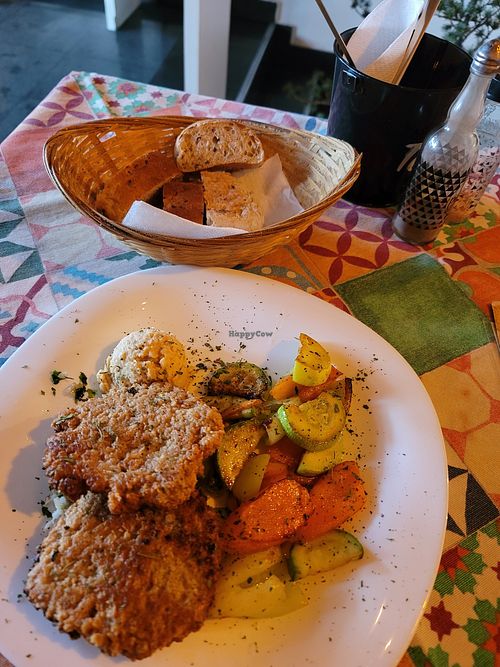 Tofu burger plate comes with tasty bread at Restoran Aj'Zdravo in Banja Luka
