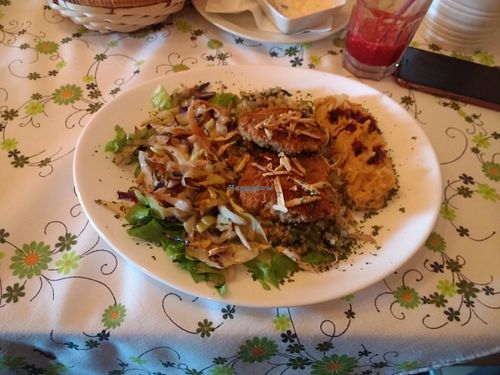 Burger at Restoran Aj'Zdravo in Banja Luka