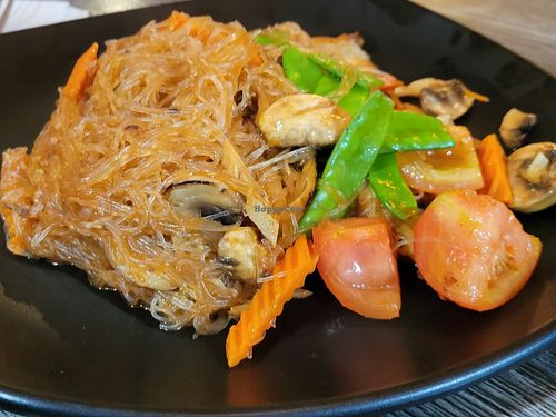 Glass noodle dish w/seitan at Vegan Glory in Los Angeles
